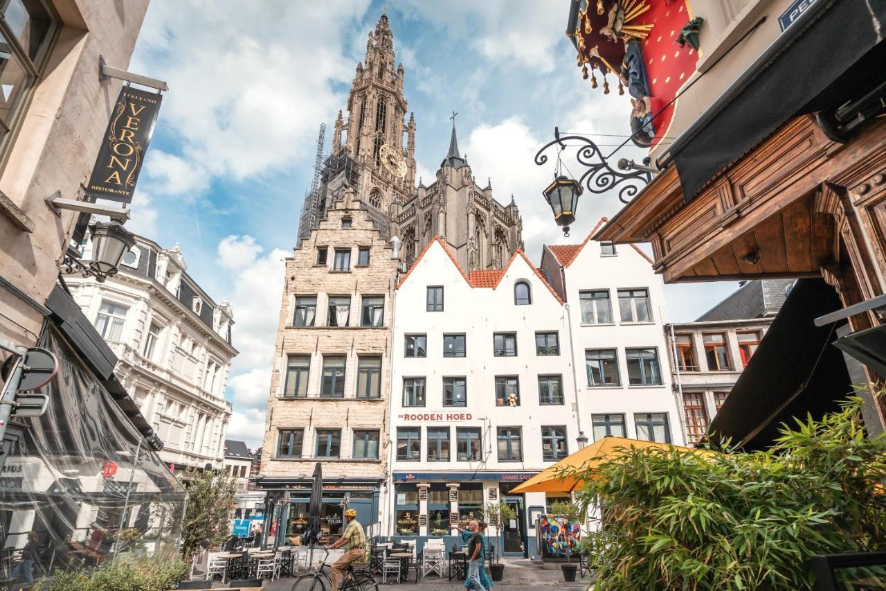 Tempel Cathedral Lodge In The Heart Of Antwerpen Bagian luar foto